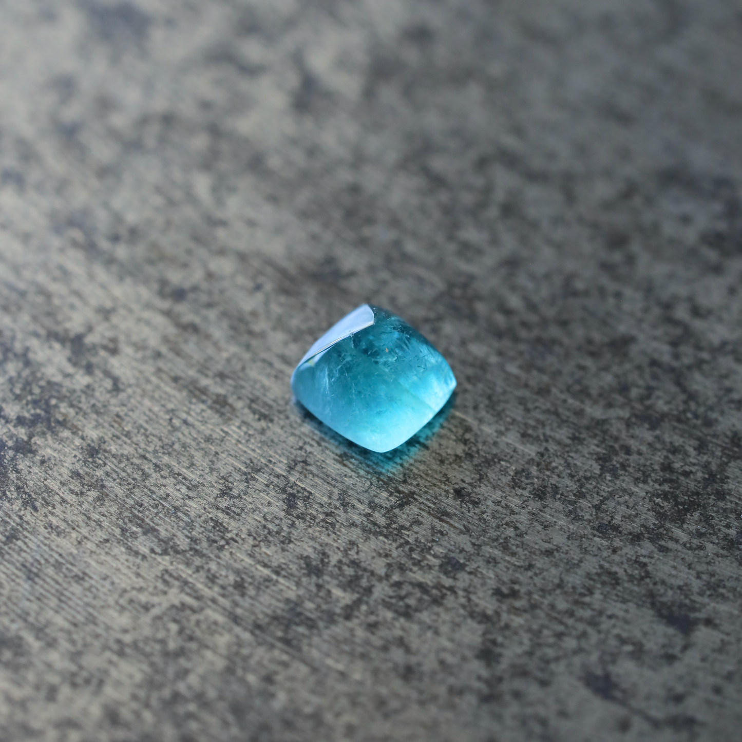 グランディディエライト　ルース　0.46ct