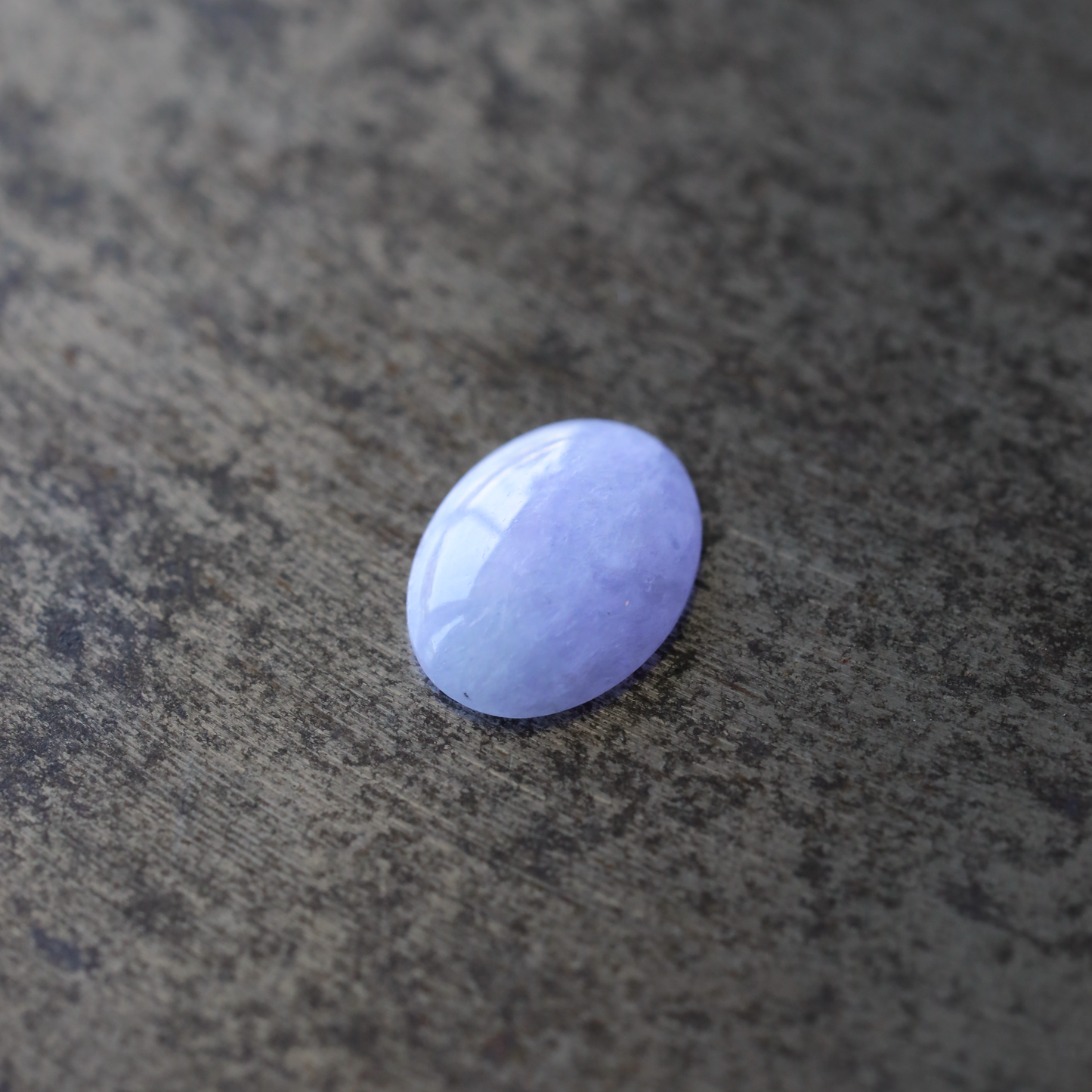 ラベンダーヒスイ　ルース　0.99ct