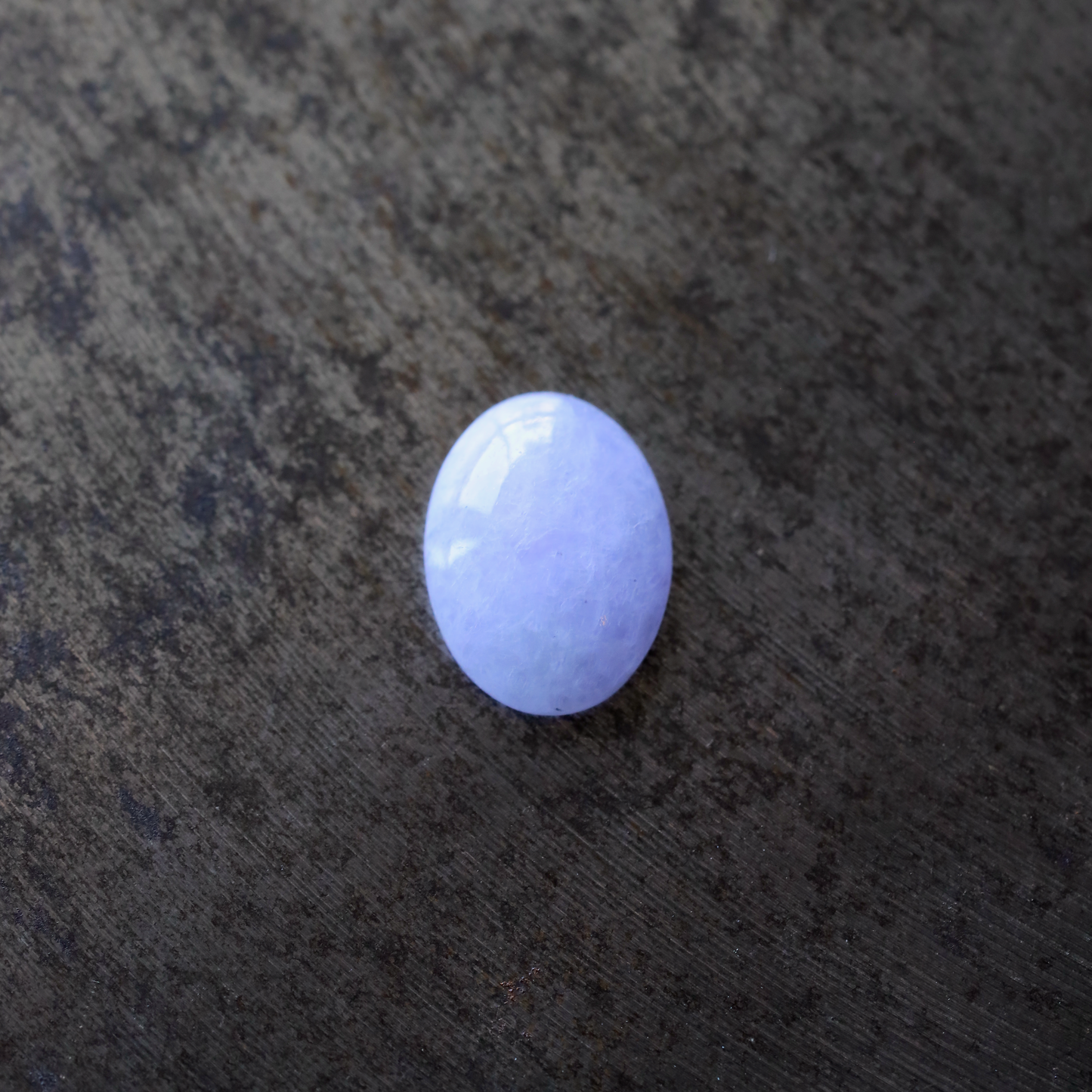 ラベンダーヒスイ　ルース　0.99ct