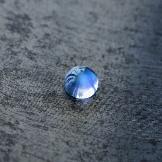 レインボームーンストーン　ルース　0.59ct