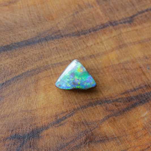 ボルダーオパール　ルース　0.5ct