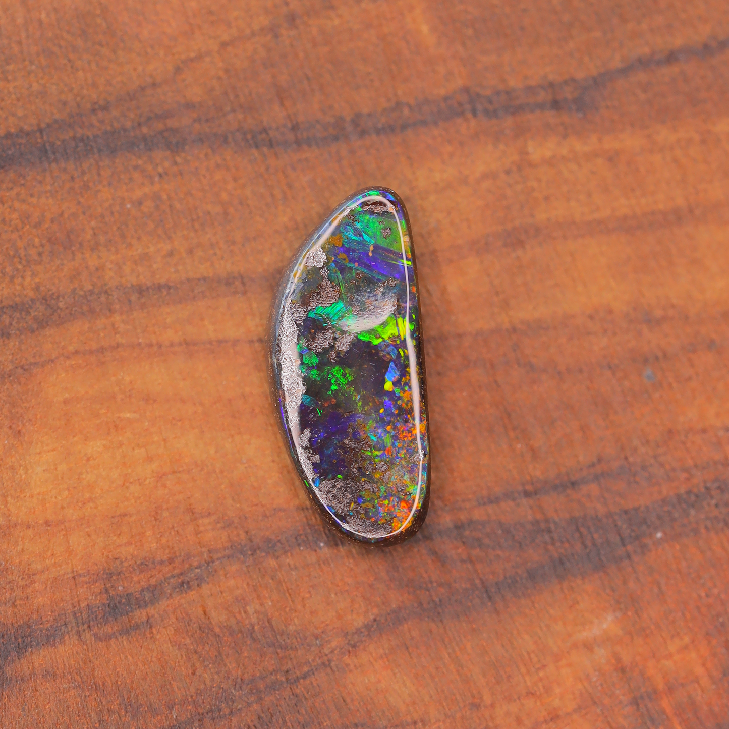 ボルダーオパール　ルース　0.84ct