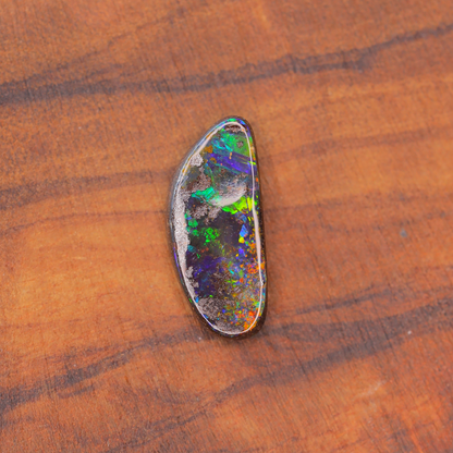 ボルダーオパール　ルース　0.84ct