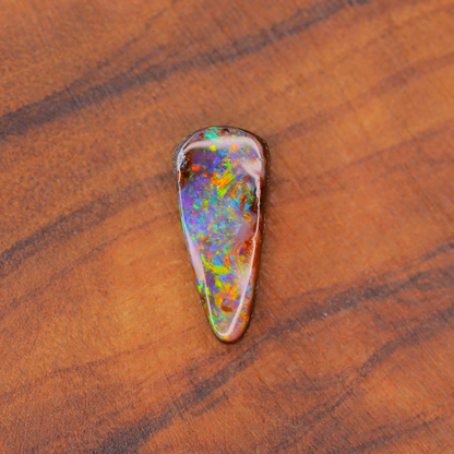ボルダーオパール　ルース　0.67ct
