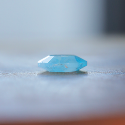 パライバトルマリンインクォーツ　ルース　1.29ct