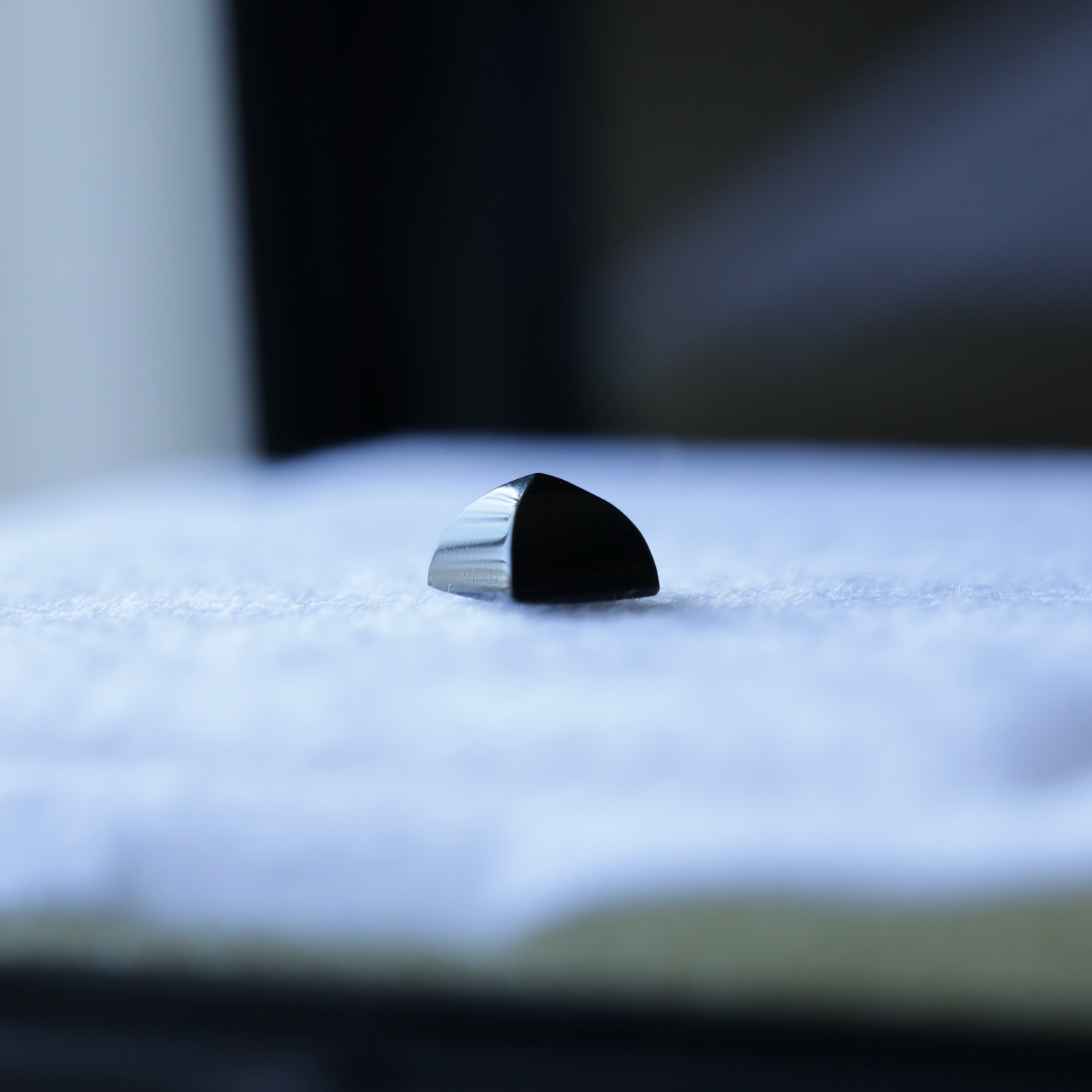 ブラックスピネル　ルース　0.57ct