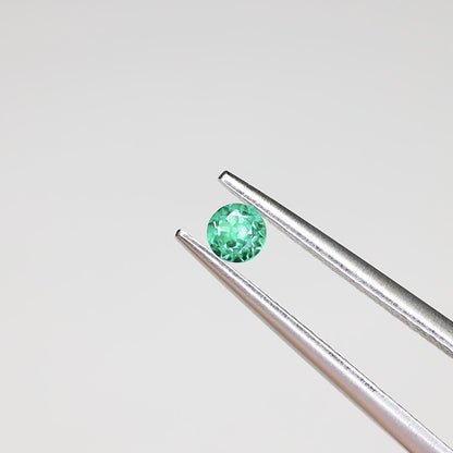 エメラルド　ルース　0.1ct