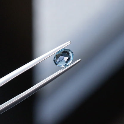 【仕立て必須】ロンドンブルートパーズ　0.45ct