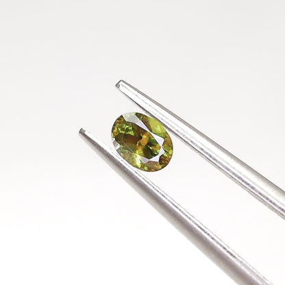 スフェーン　ルース　0.27ct