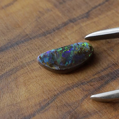 ボルダーオパール　ルース　0.84ct