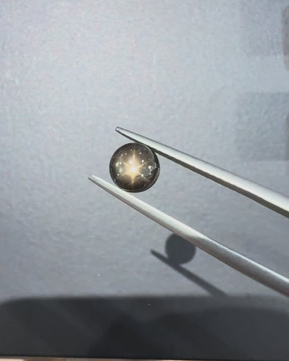 ブラックスターサファイア　ルース　1.54ct