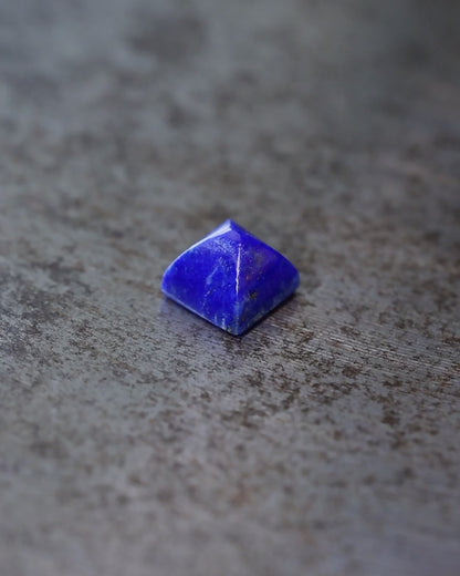 ラピスラズリ　ルース　0.62ct