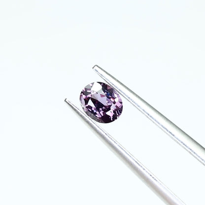カラーチェンジガーネット　ルース　0.45ct