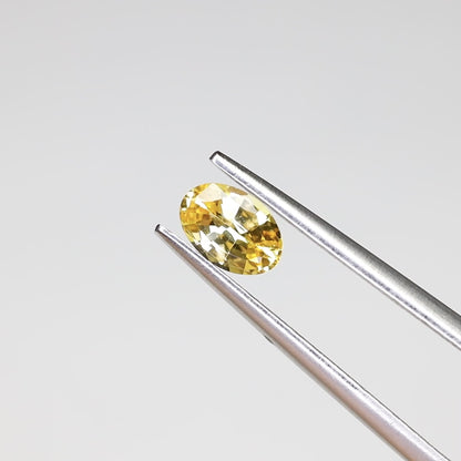 イエローサファイア　ルース　0.45ct