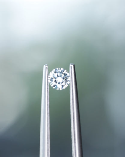 アイスブルーダイヤモンド　ルース　0.10ct
