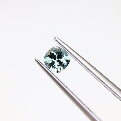 トルマリン　ルース　0.31ct