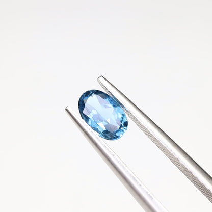 【仕立て必須】ロンドンブルートパーズ　0.54ct