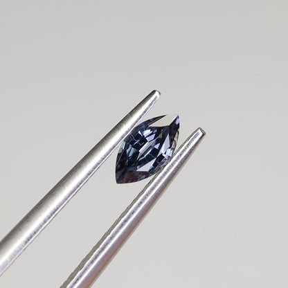 ベキリーブルーガーネット　ルース　0.30ct