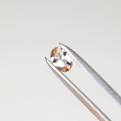 インペリアルトパーズ　ルース　0.37ct