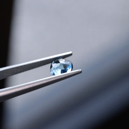 【仕立て必須】ロンドンブルートパーズ　0.82ct