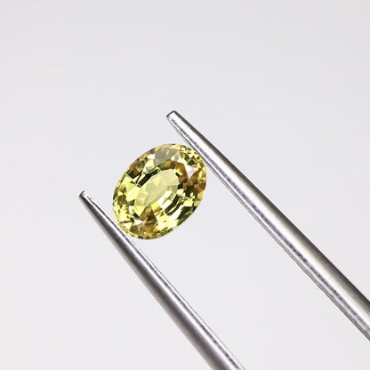 イエローサファイア　ルース　0.7ct