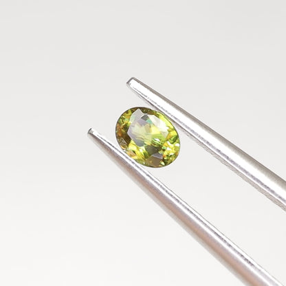 スフェーン　ルース　0.24ct