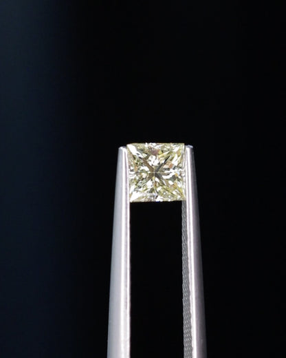 ライトイエローダイヤモンド　ルース　0.598ct