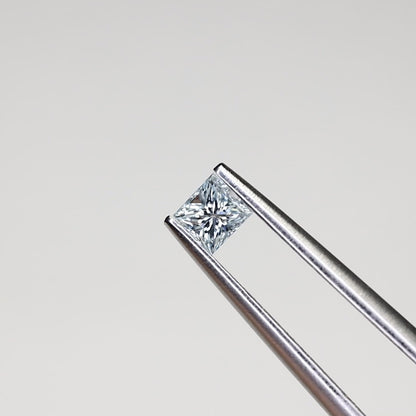 アイスブルーダイヤモンド　ルース　0.16ct