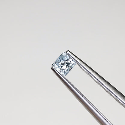 アイスブルーダイヤモンド　ルース　0.15ct