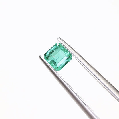 エメラルド　ルース　0.35ct