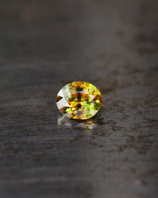 スフェーン　ルース　0.35ct