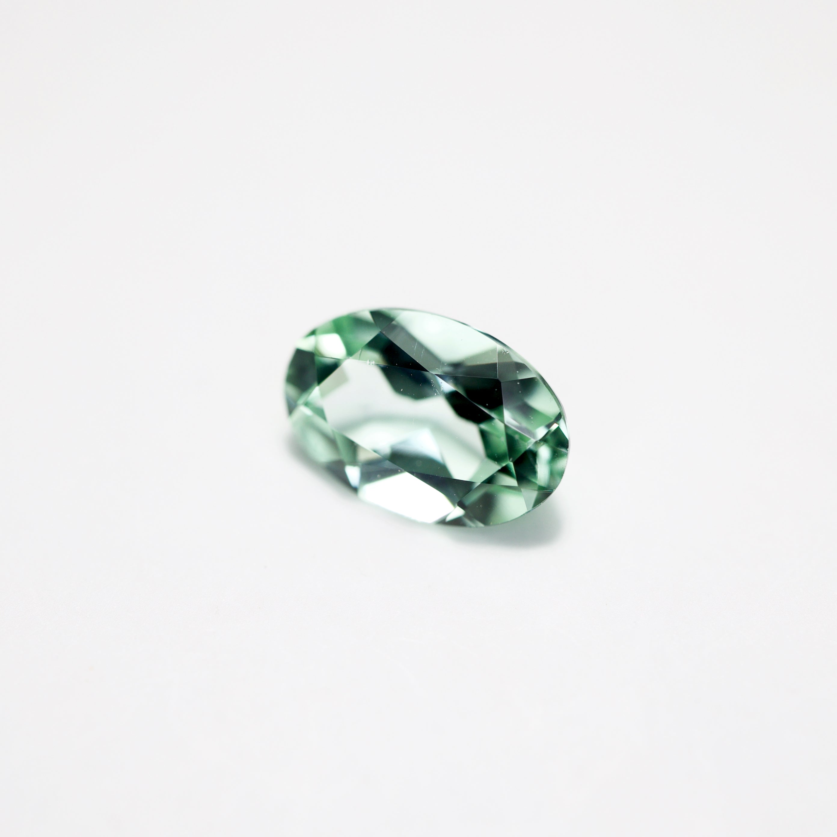 ミントトルマリン　ルース　0.39ct