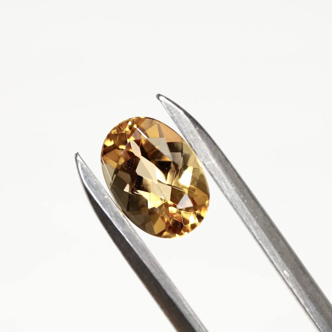 インペリアルトパーズ　ルース　0.95ct